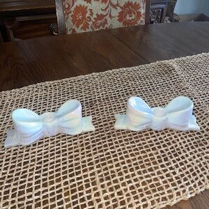 Iridescent white Bow Candle Holder